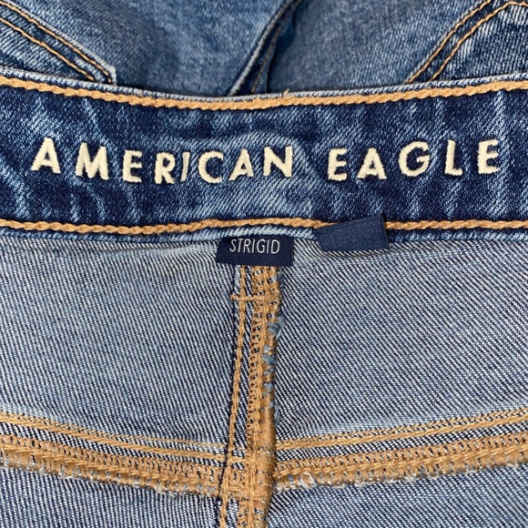 American Eagle Strigid High Waisted Mom Jeans Raw Hem Women’s Size 4 - Picture 14 of 16